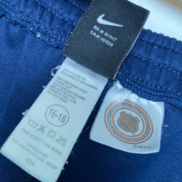 Vintage 90s Maple Leafs Nike Team NHL Shorts Men Small Blue Black Toronto Logo - Picture 11 of 16